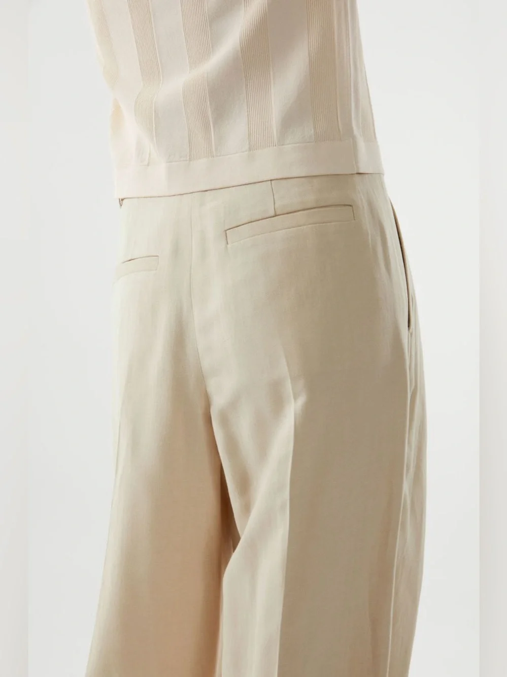 COS Relaxed Wide Leg Pleated Tailored Trousers Beige Size 4 NWT